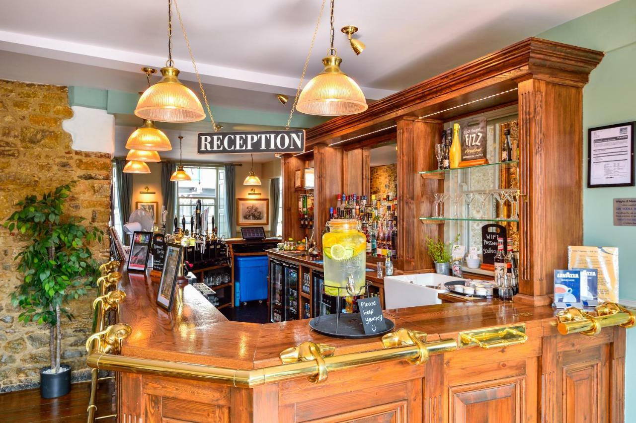 The George Hotel Axminster Exterior foto